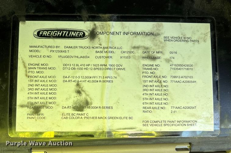 image for item YA2292 2017 Freightliner Cascadia 125 semi truck