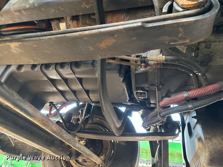 image for item YA2293 2017 Freightliner Cascadia 125 semi truck