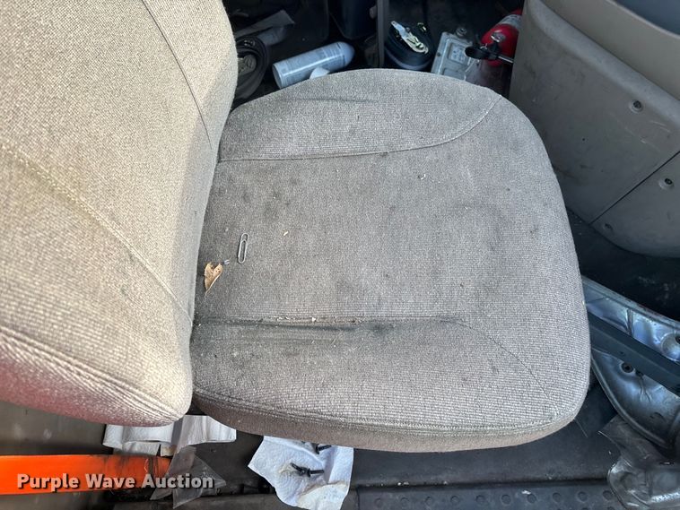 image for item YA2293 2017 Freightliner Cascadia 125 semi truck