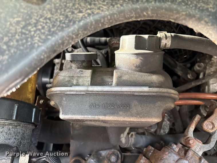 image for item YA2293 2017 Freightliner Cascadia 125 semi truck