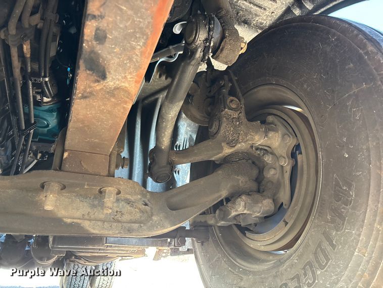 image for item YA2294 2017 Freightliner Cascadia 125 semi truck