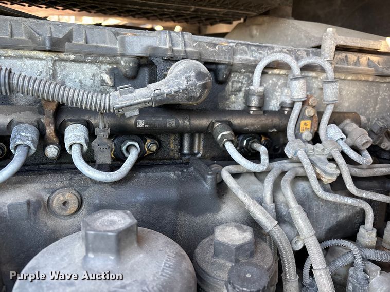 image for item YA2294 2017 Freightliner Cascadia 125 semi truck