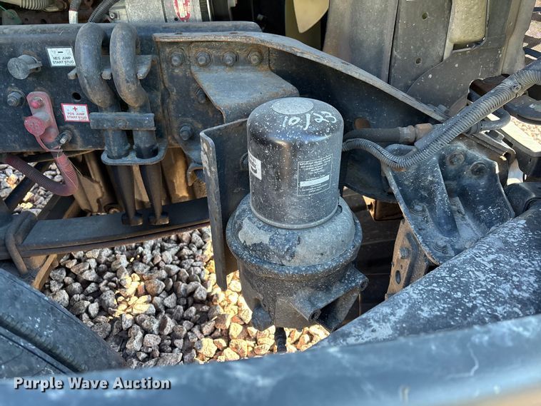 image for item YA2294 2017 Freightliner Cascadia 125 semi truck