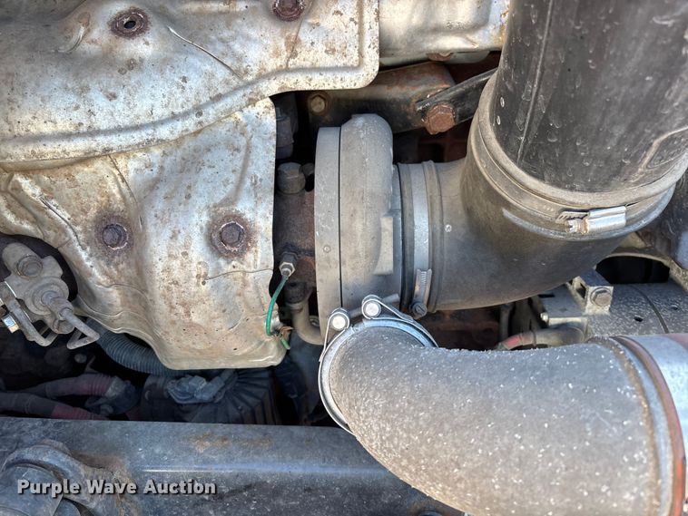 image for item YA2294 2017 Freightliner Cascadia 125 semi truck