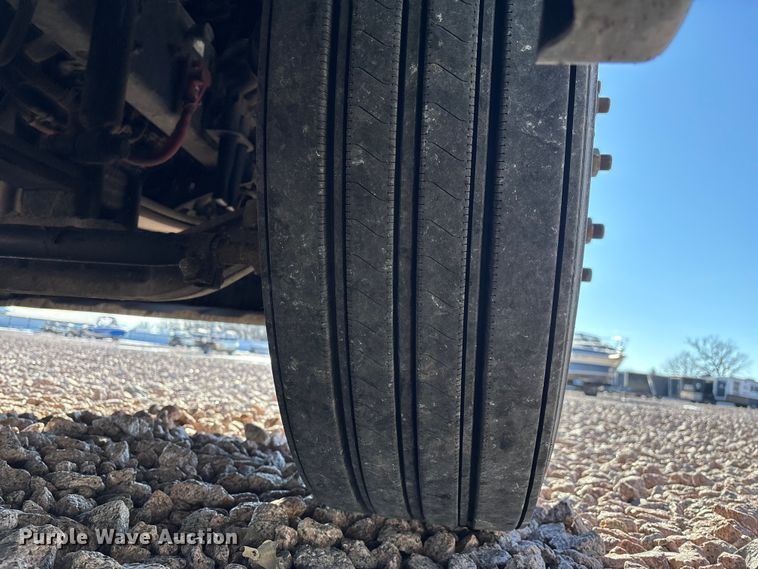 image for item YA2294 2017 Freightliner Cascadia 125 semi truck