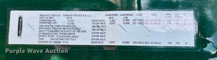 image for item YA2294 2017 Freightliner Cascadia 125 semi truck