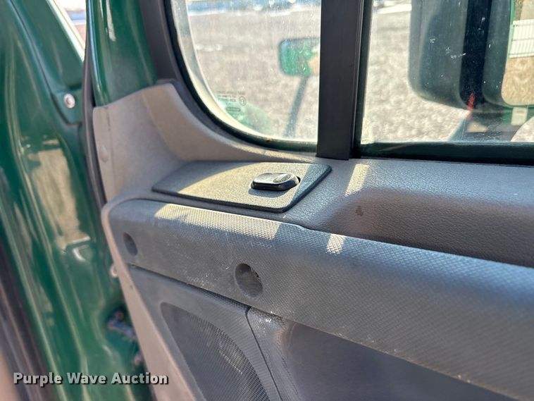 image for item YA2295 2017 Freightliner Cascadia 125 semi truck