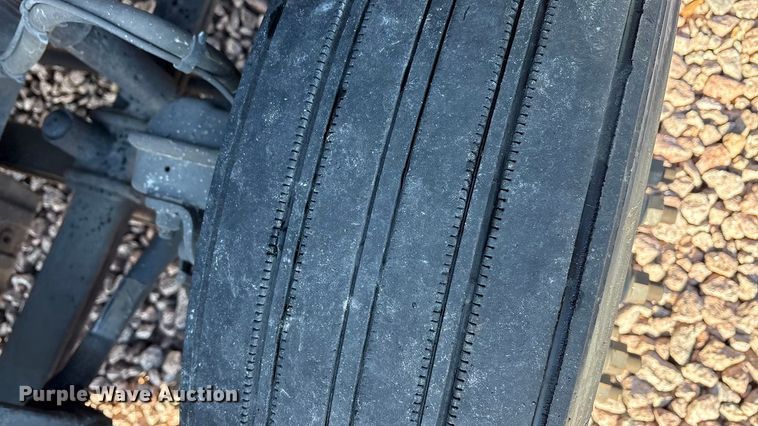 image for item YA2295 2017 Freightliner Cascadia 125 semi truck