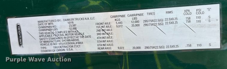 image for item YA2295 2017 Freightliner Cascadia 125 semi truck