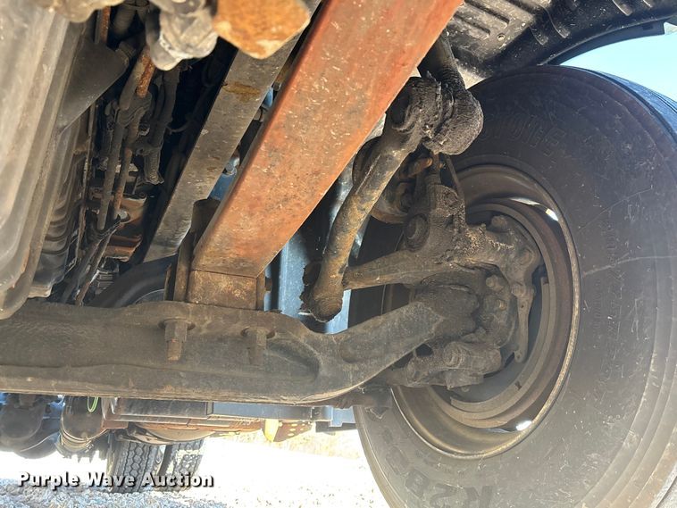 image for item YA2296 2017 Freightliner Cascadia 125 semi truck