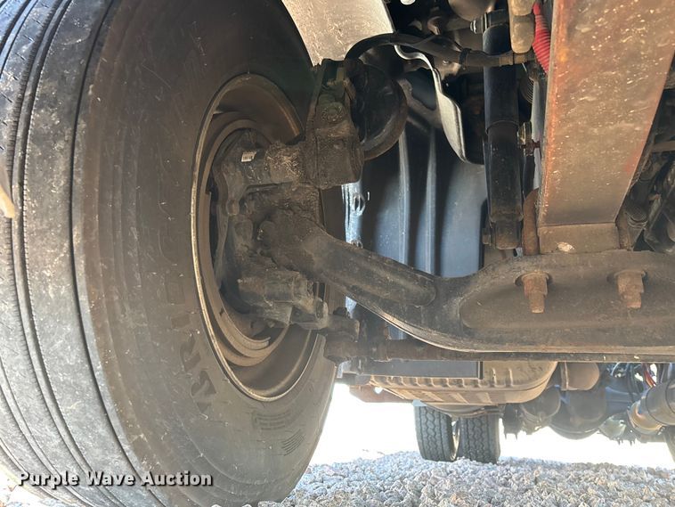 image for item YA2296 2017 Freightliner Cascadia 125 semi truck