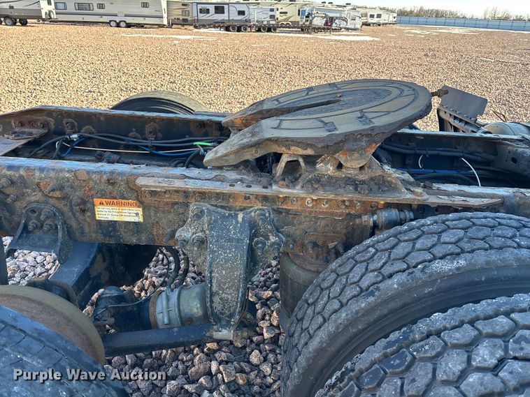 image for item YA2296 2017 Freightliner Cascadia 125 semi truck