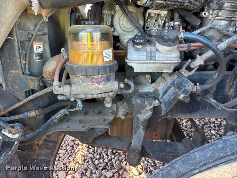 image for item YA2296 2017 Freightliner Cascadia 125 semi truck