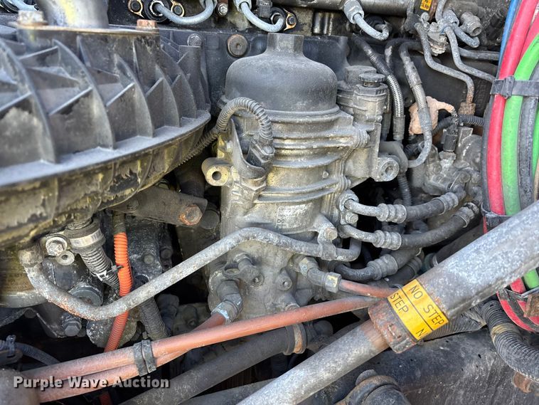 image for item YA2296 2017 Freightliner Cascadia 125 semi truck