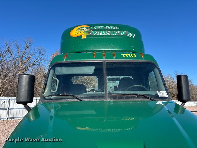 image for item YA2297 2017 Freightliner Cascadia 125 semi truck