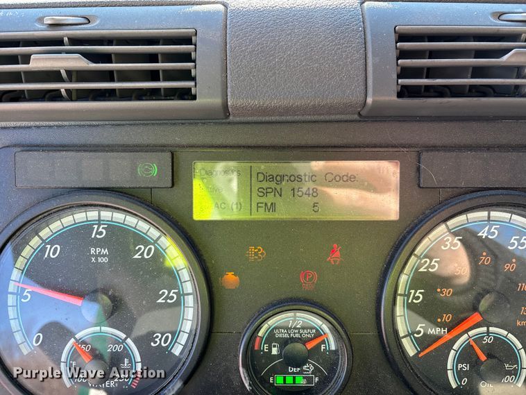 image for item YA2297 2017 Freightliner Cascadia 125 semi truck