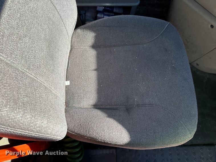 image for item YA2297 2017 Freightliner Cascadia 125 semi truck