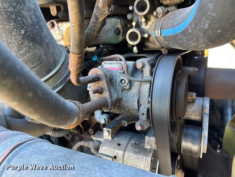 image for item YA2297 2017 Freightliner Cascadia 125 semi truck