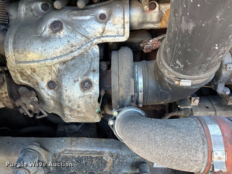 image for item YA2297 2017 Freightliner Cascadia 125 semi truck