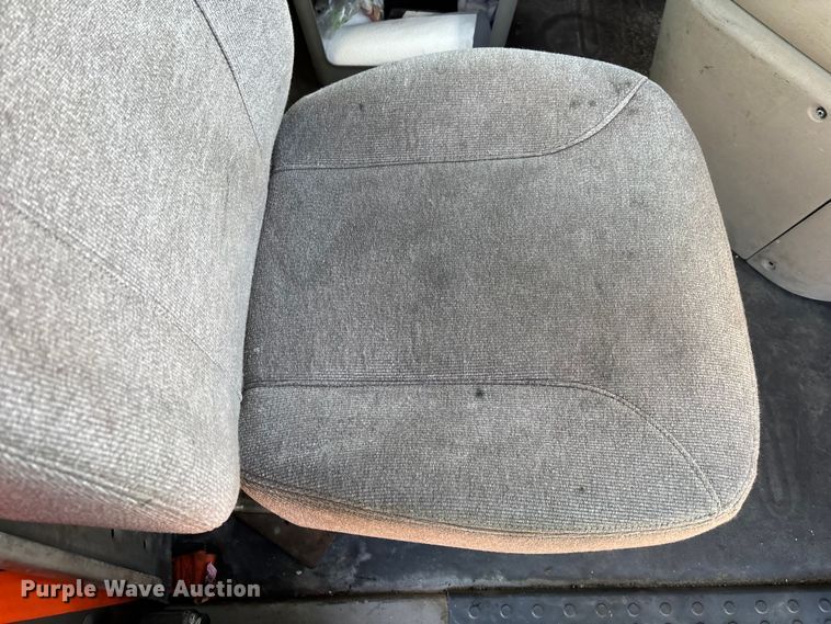 image for item YA2299 2017 Freightliner Cascadia 125 semi truck