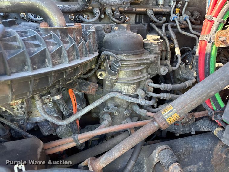 image for item YA2300 2017 Freightliner Cascadia 125 semi truck