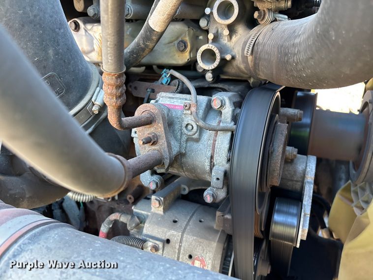 image for item YA2300 2017 Freightliner Cascadia 125 semi truck