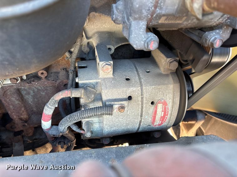 image for item YA2300 2017 Freightliner Cascadia 125 semi truck