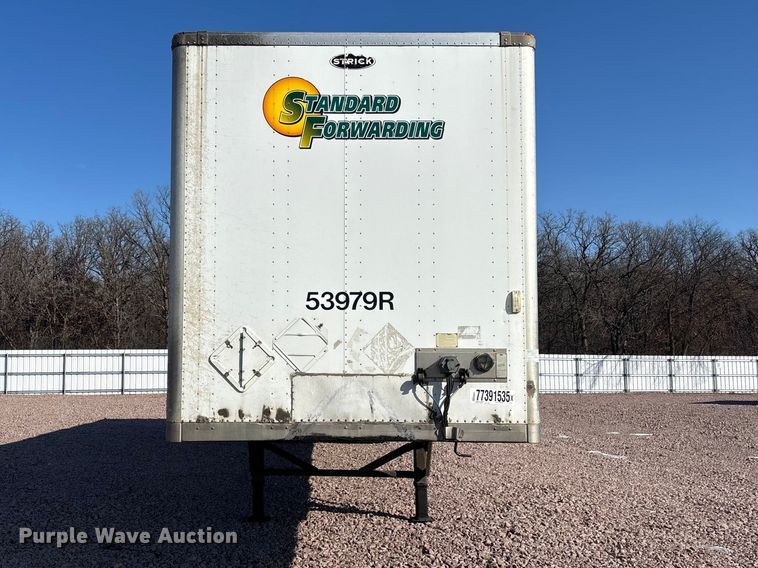 image for item YA2301 2013 Strick dry van trailer