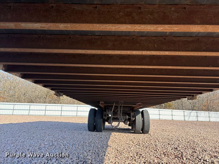 image for item YA2301 2013 Strick dry van trailer