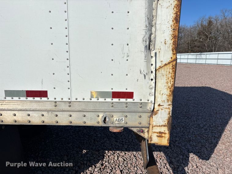 image for item YA2301 2013 Strick dry van trailer