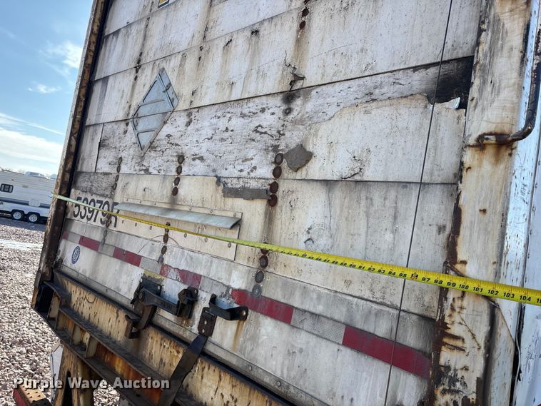 image for item YA2301 2013 Strick dry van trailer