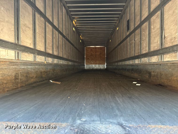 image for item YA2301 2013 Strick dry van trailer