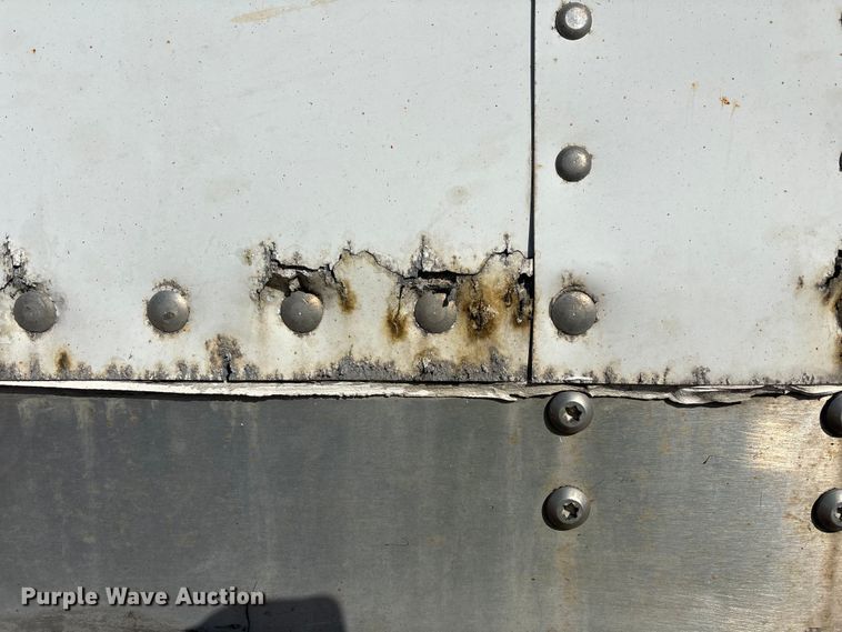 image for item YA2302 2014 Wabash dry van trailer