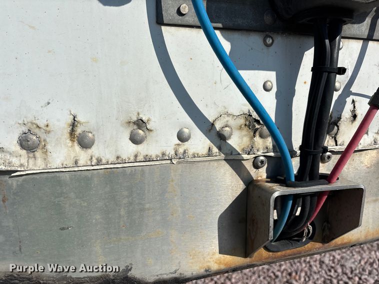 image for item YA2302 2014 Wabash dry van trailer