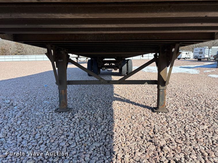 image for item YA2302 2014 Wabash dry van trailer