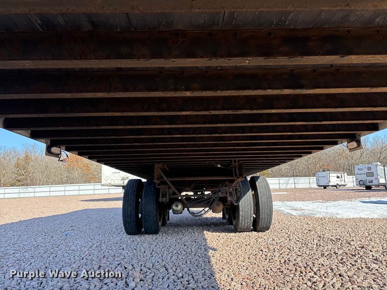 image for item YA2302 2014 Wabash dry van trailer