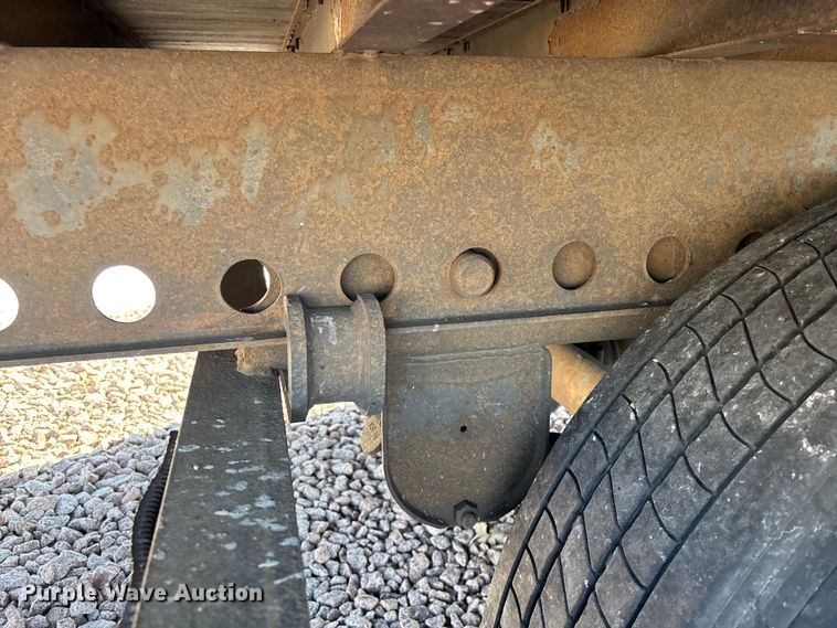 image for item YA2302 2014 Wabash dry van trailer