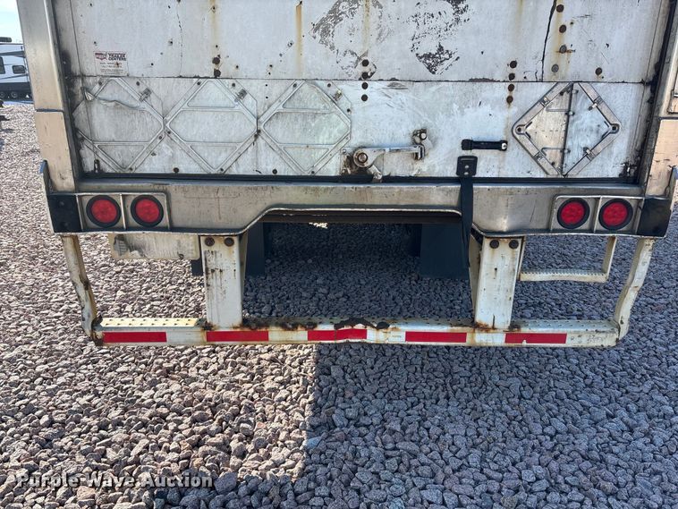 image for item YA2302 2014 Wabash dry van trailer