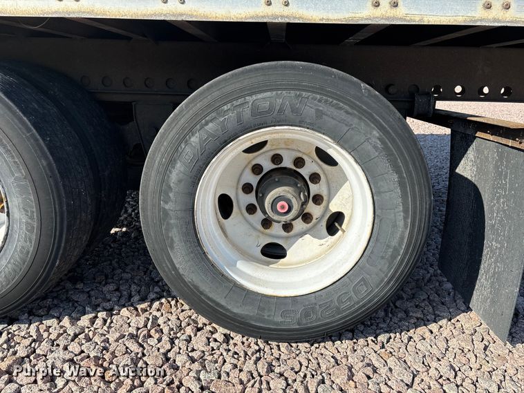 image for item YA2302 2014 Wabash dry van trailer