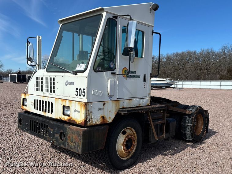 image for item YA2303 2004 Ottawa Commando 30 yard truck