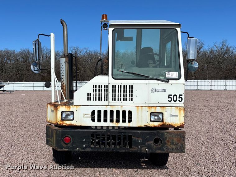 image for item YA2303 2004 Ottawa Commando 30 yard truck