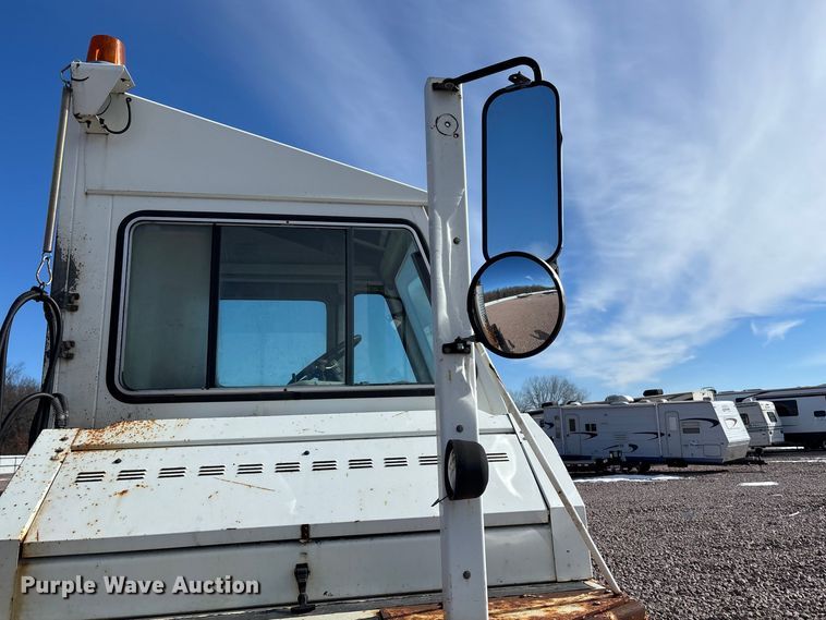 image for item YA2303 2004 Ottawa Commando 30 yard truck