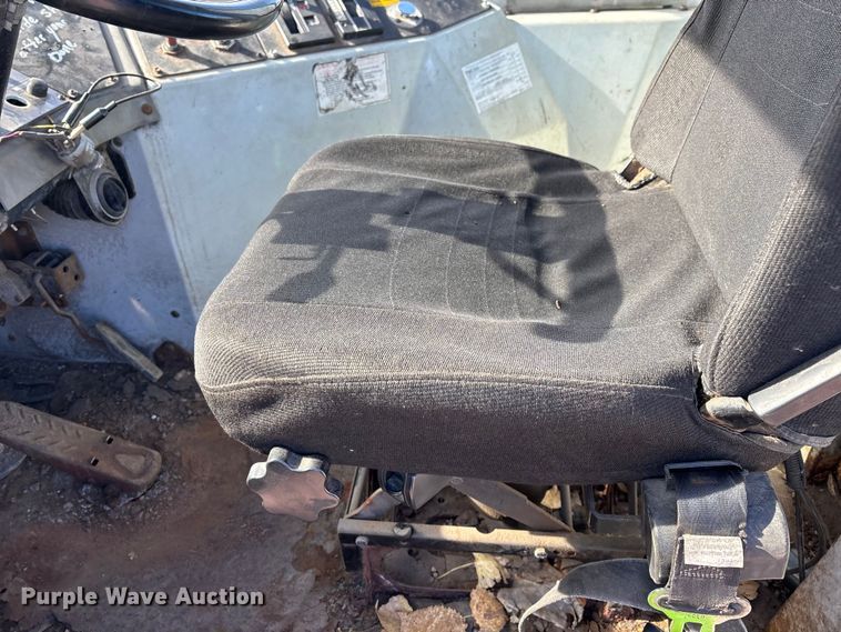 image for item YA2303 2004 Ottawa Commando 30 yard truck