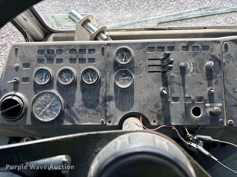 image for item YA2303 2004 Ottawa Commando 30 yard truck