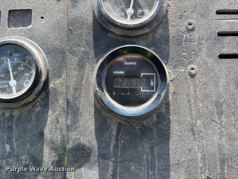 image for item YA2303 2004 Ottawa Commando 30 yard truck