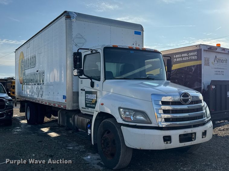 image for item YA2304 2013 Hino 338 box truck