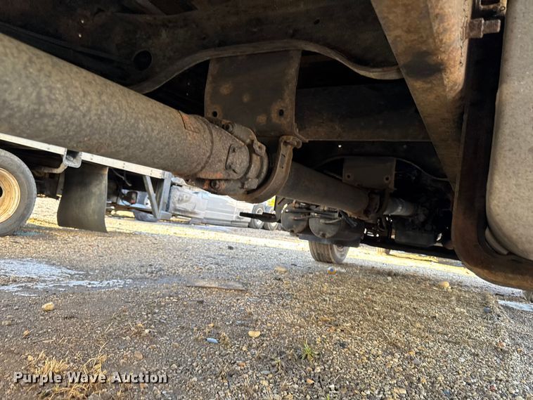 image for item YA2304 2013 Hino 338 box truck