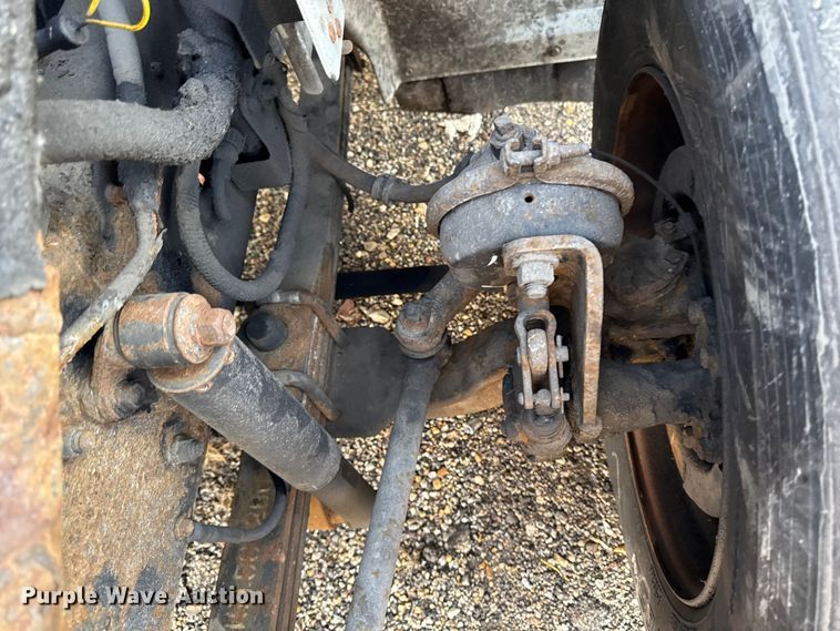 image for item YA2304 2013 Hino 338 box truck