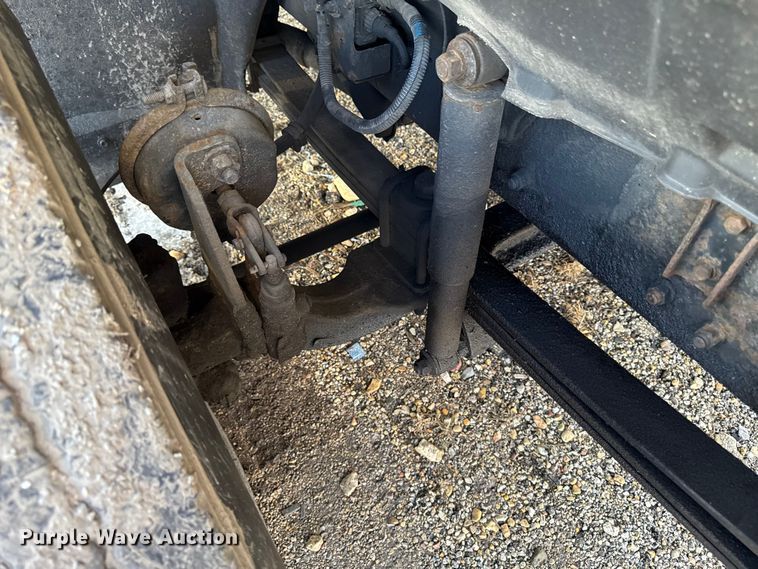 image for item YA2304 2013 Hino 338 box truck