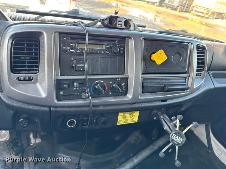 image for item YA2304 2013 Hino 338 box truck